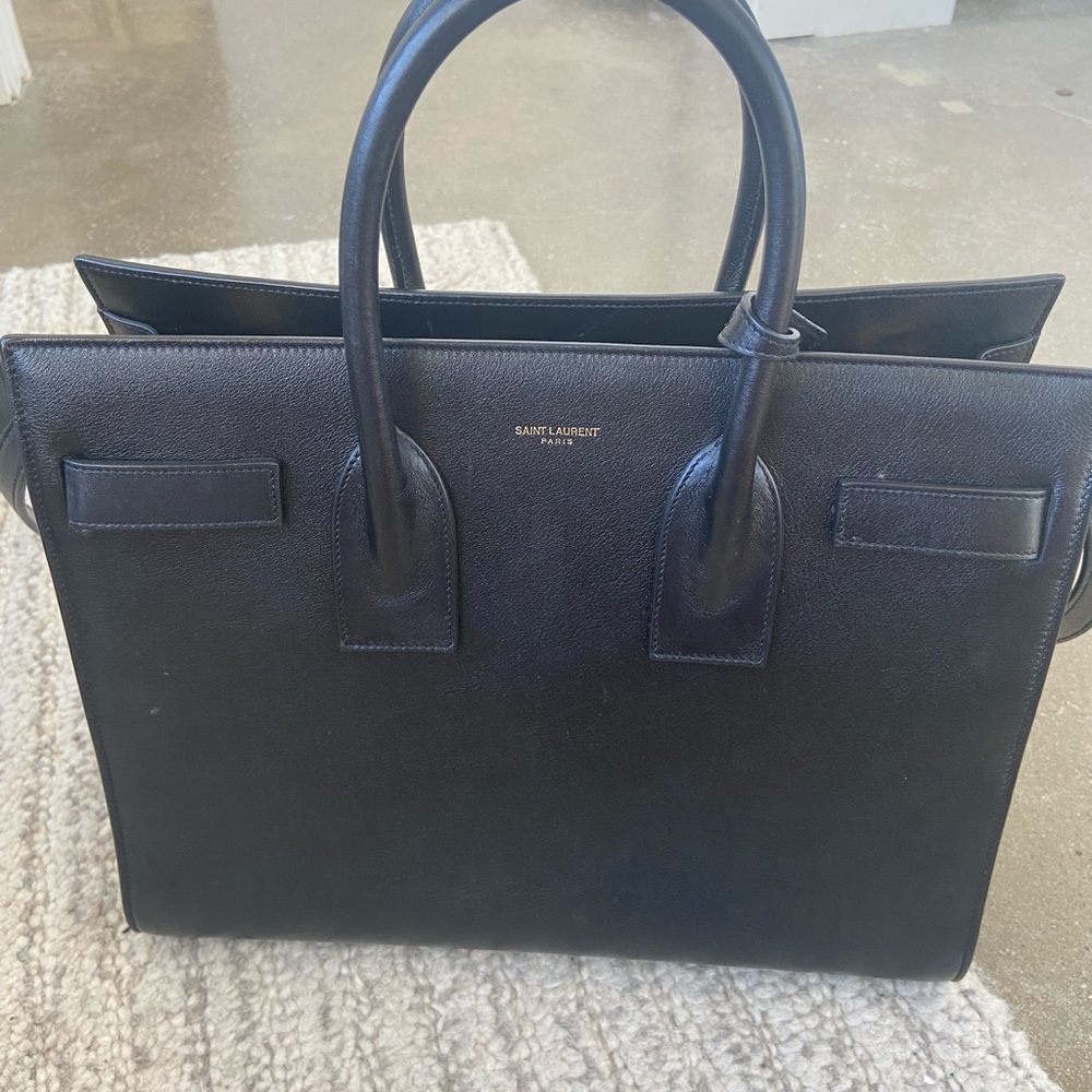 CLASSIC SAC DE JOUR SMALL IN SMOOTH LEATHER